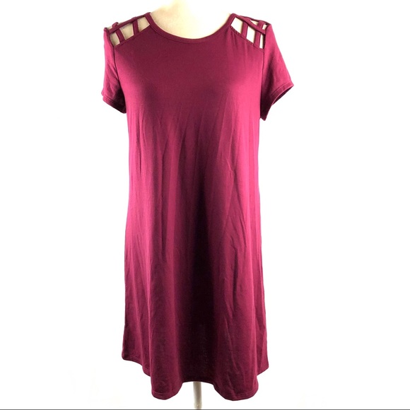 Speechless Dresses & Skirts - Speechless Burgundy Cage Shoulder Dress